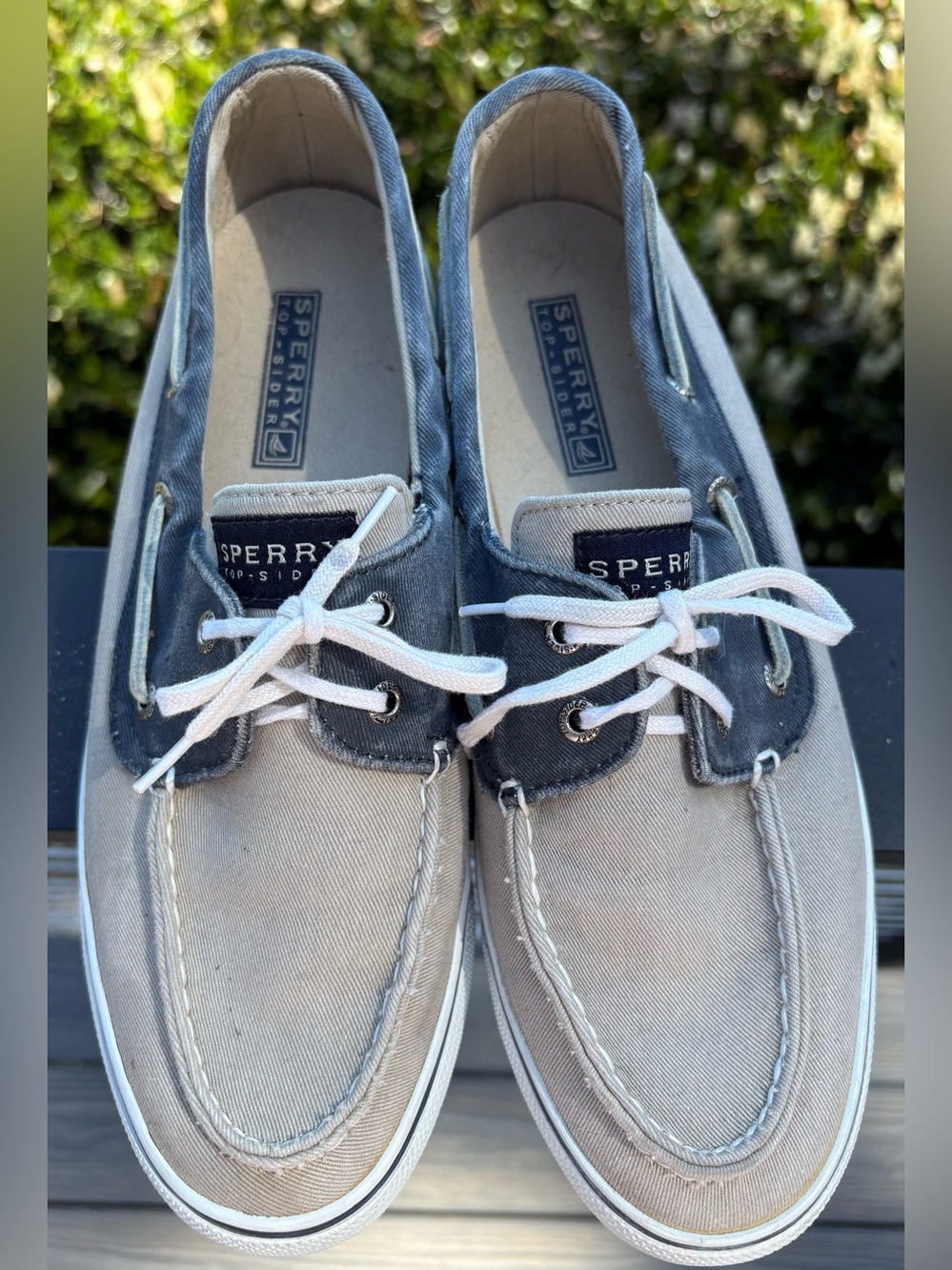 Sperry Bahama II Two-Tone Gray Canvas Boat Shoe w 2-Eye Sneaker Silhouette 8.5